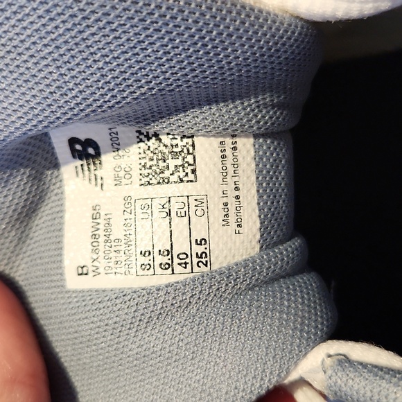 New balance like new sneakers 608 size 8.5 womens - Picture 8 of 8